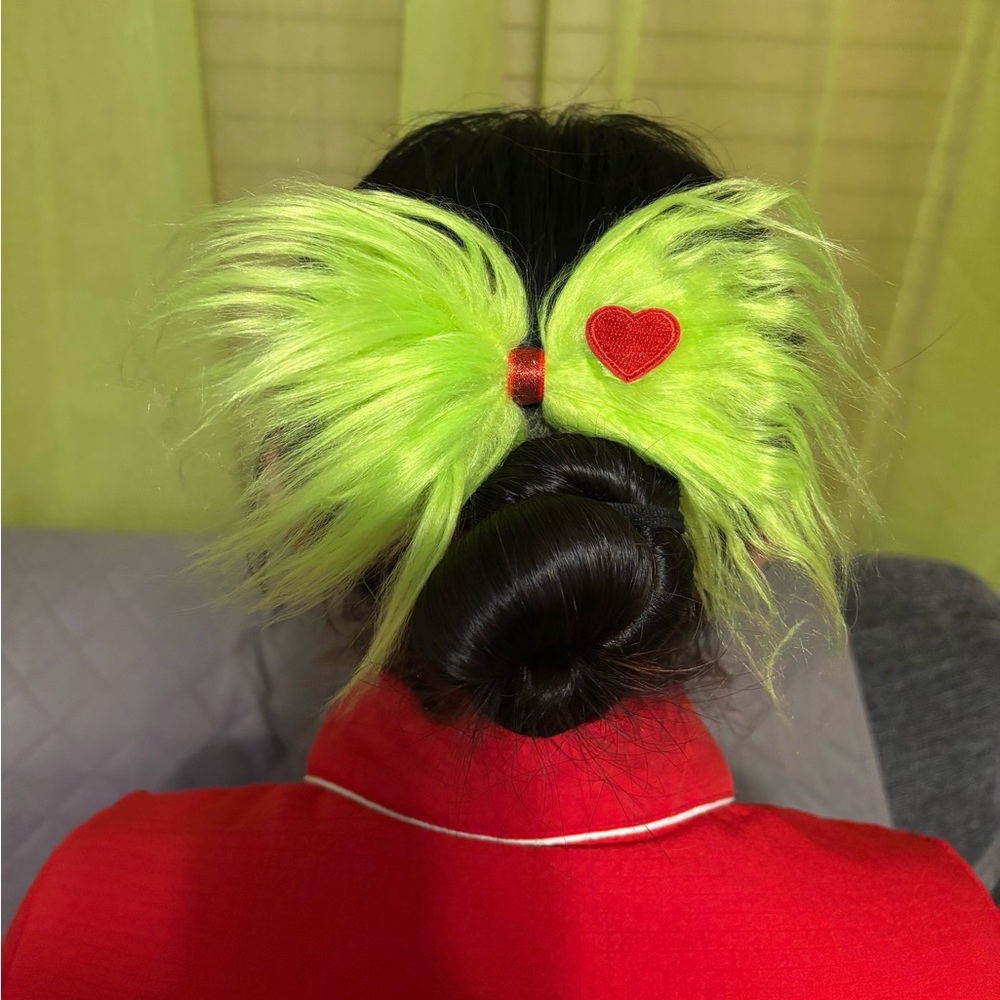 One Grinch Furry Hair Bow with Red Heart